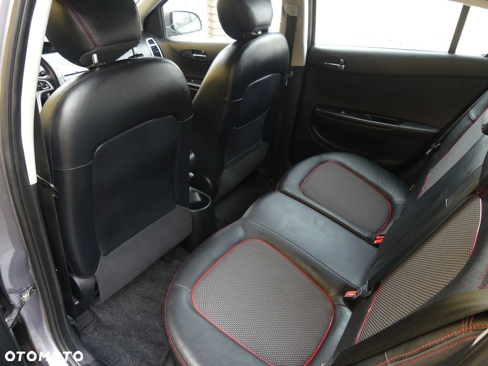 Hyundai i20 1.4 Comfort - 11