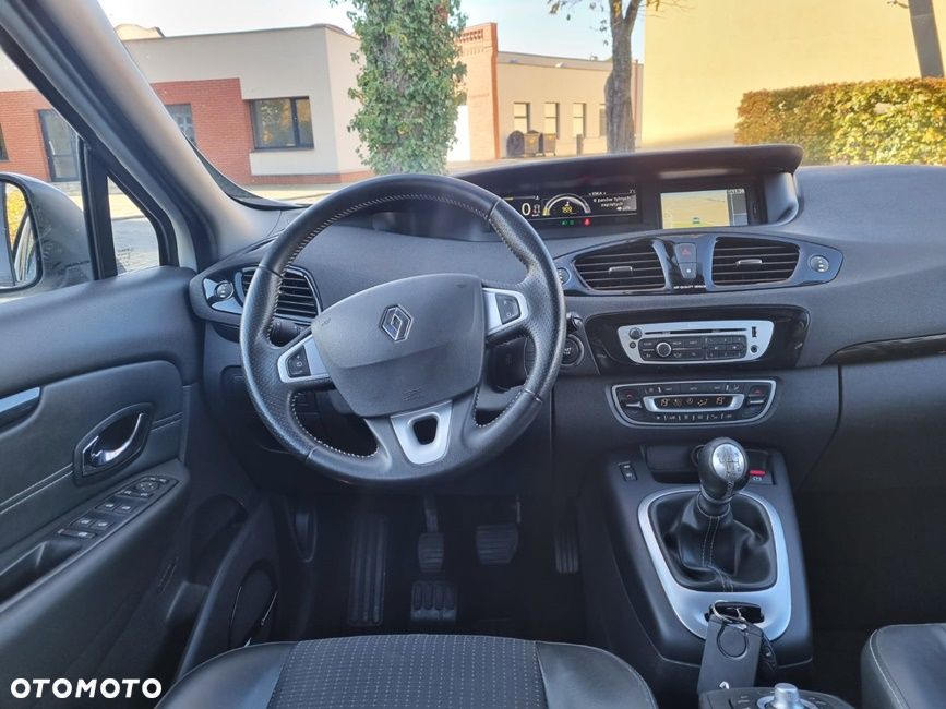 Renault Scenic dCi 160 Bose Edition - 13