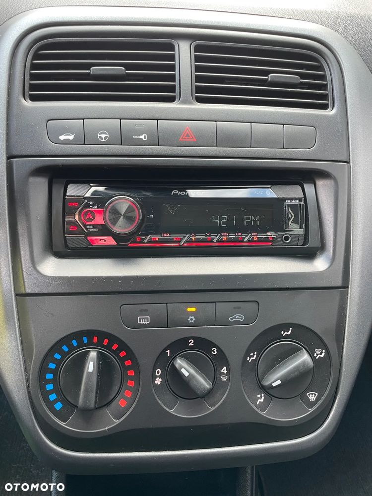 Fiat Punto 1.2 Young - 6
