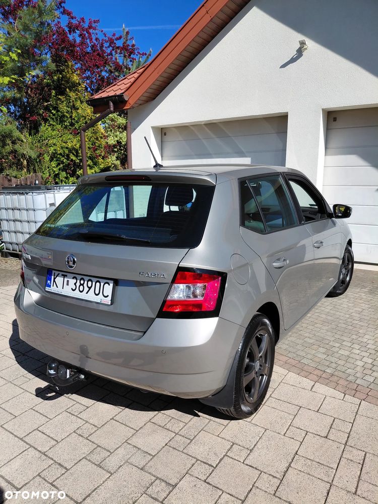 Skoda Fabia 1.2 TSI Active DSG - 8