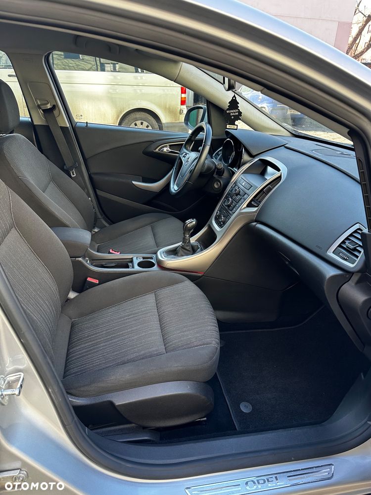Opel Astra 1.4 T Cosmo - 6