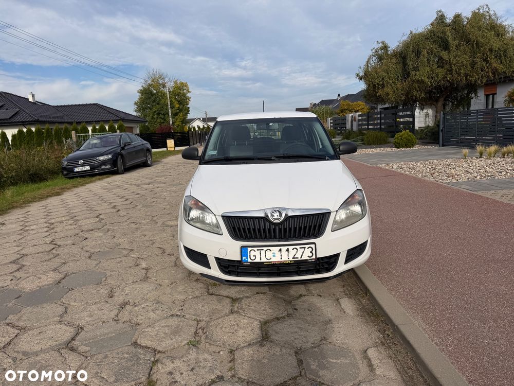 Skoda Fabia 2013 photo 3