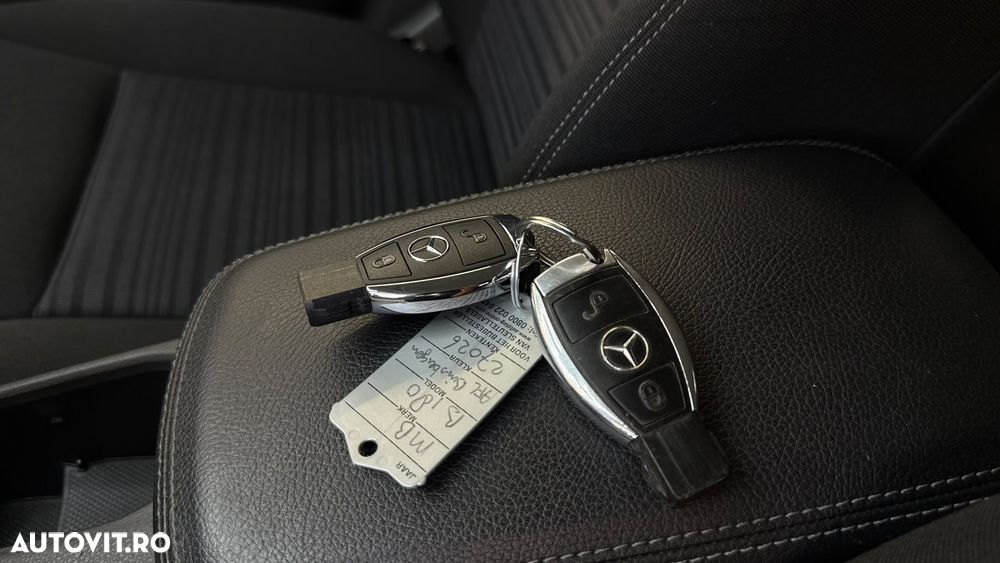 Mercedes-Benz B 180 - 28