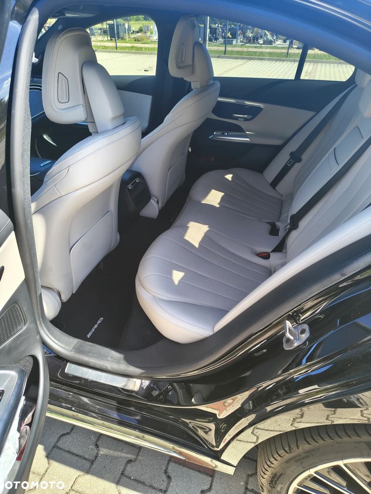 Mercedes-Benz Klasa E 300 de PHEV 4-Matic AMG 9G-Tronic - 9