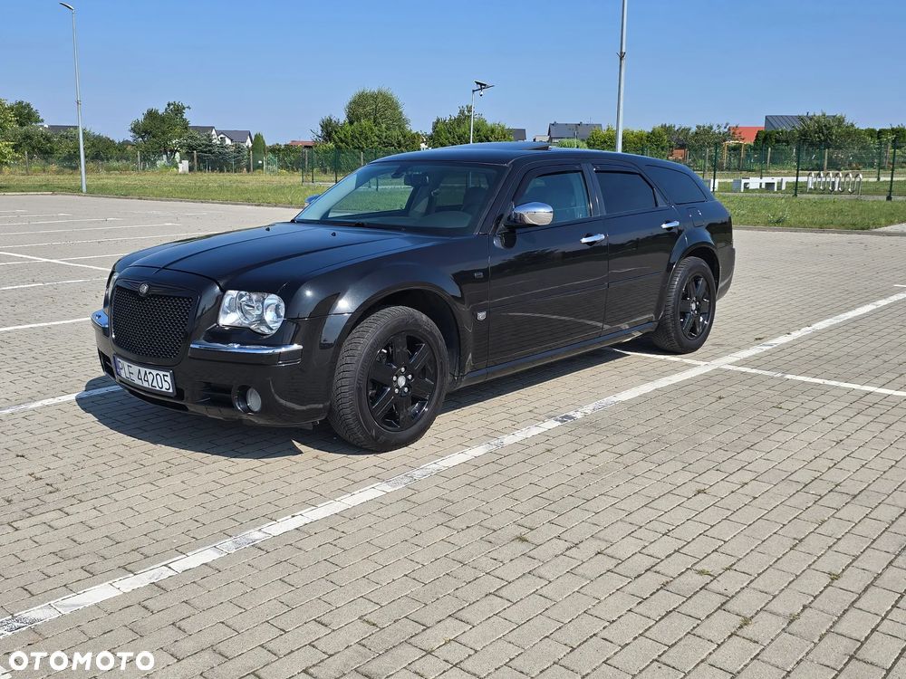 Chrysler 300C 3.5 V6 AWD - 1