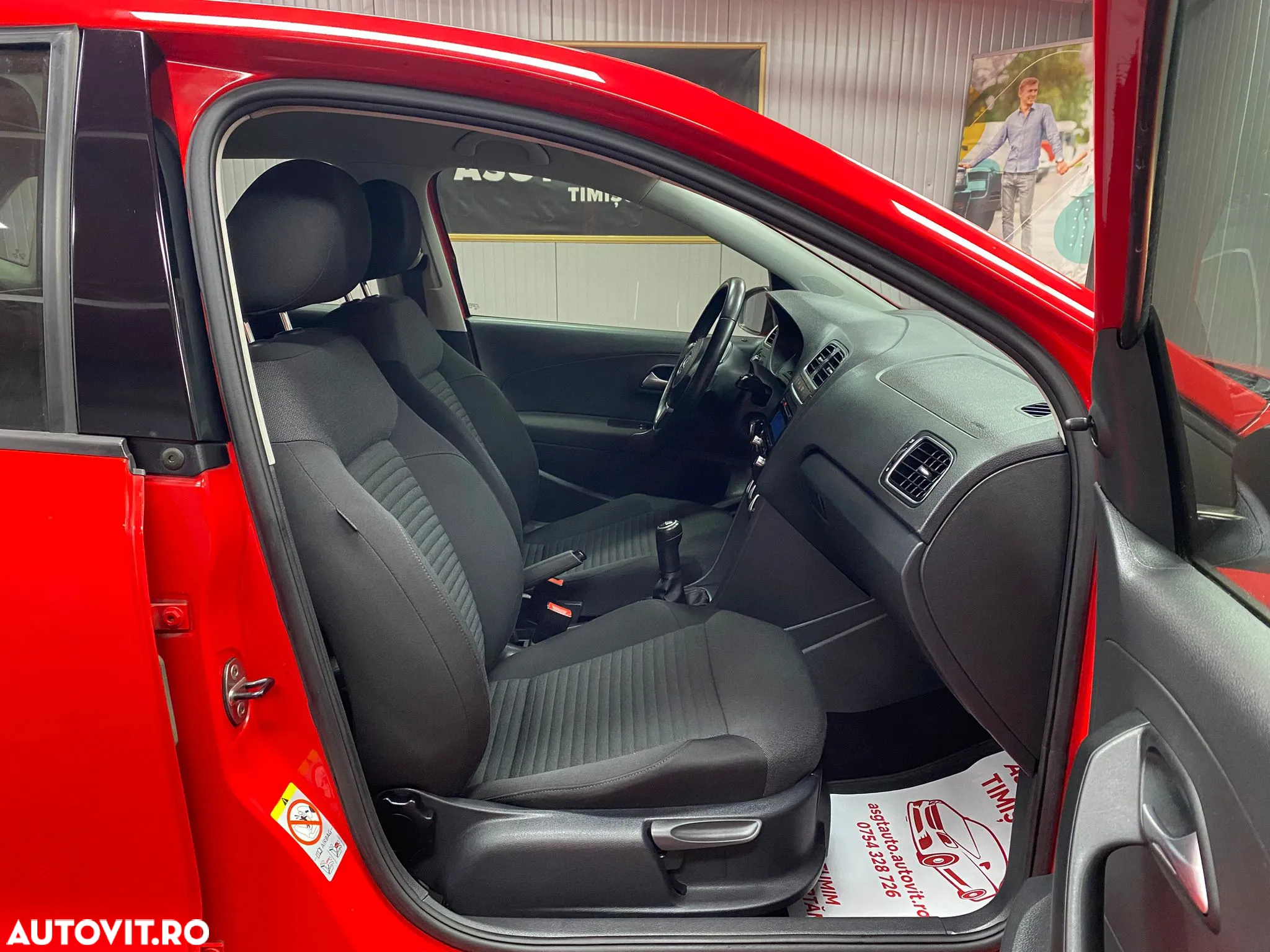 Volkswagen Polo - 12