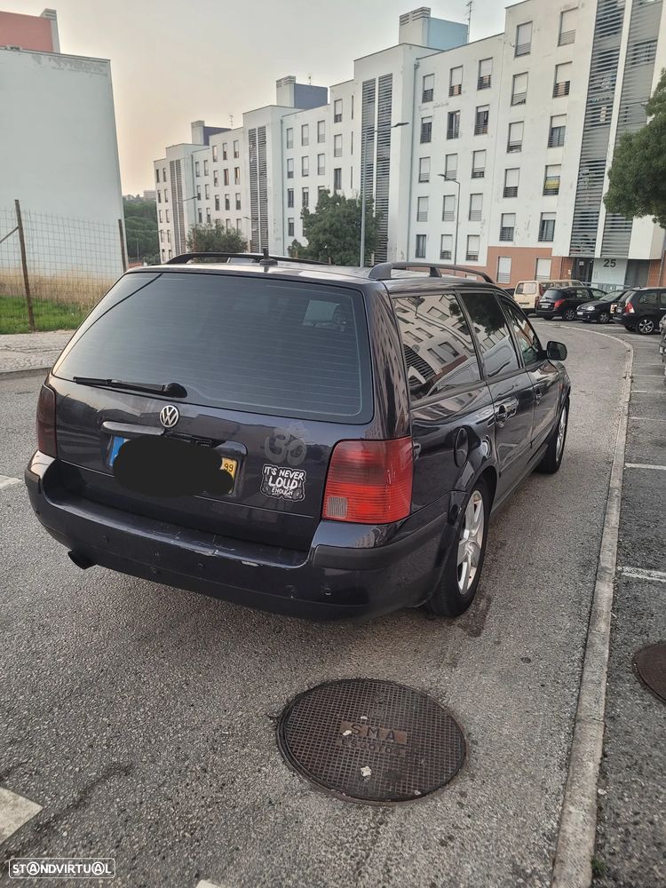 VW Passat Variant - 3