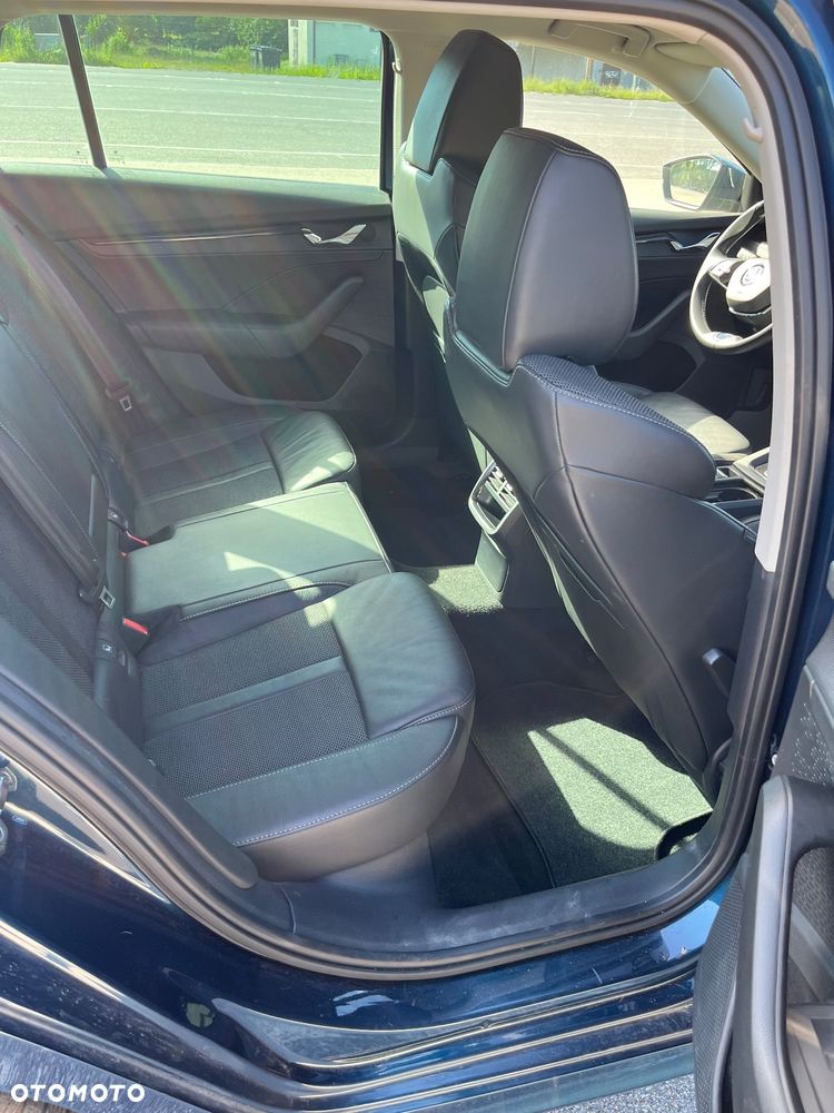 Skoda Octavia 2.0 TDI Ambition DSG - 8