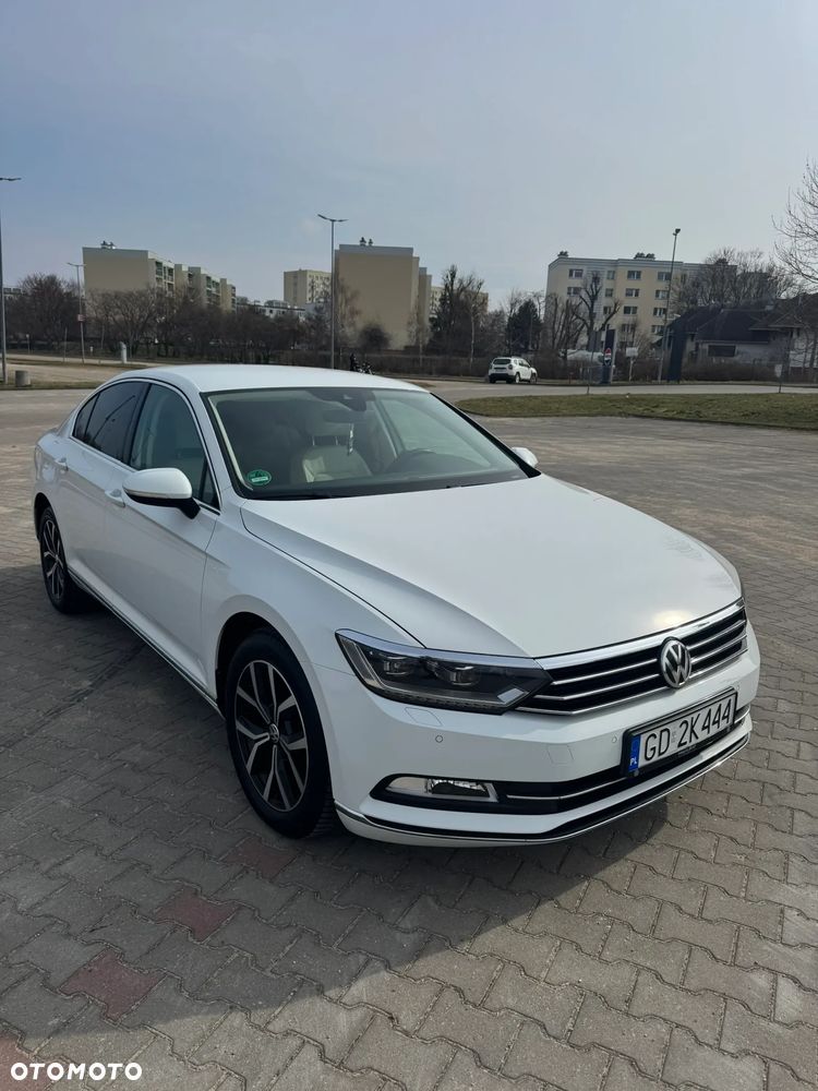 Volkswagen Passat 2.0 TDI SCR Highline DSG - 3