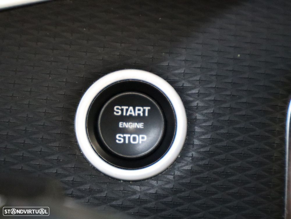 Land Rover Range Rover Evoque 1.5 P300e AWD Auto - 16