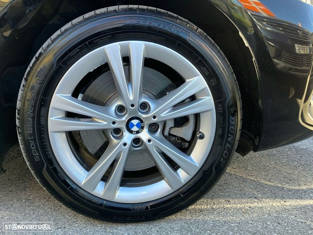 BMW 225xe Active Tourer - 18