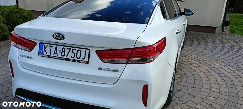 Kia Optima Plug-in Hybrid - 17