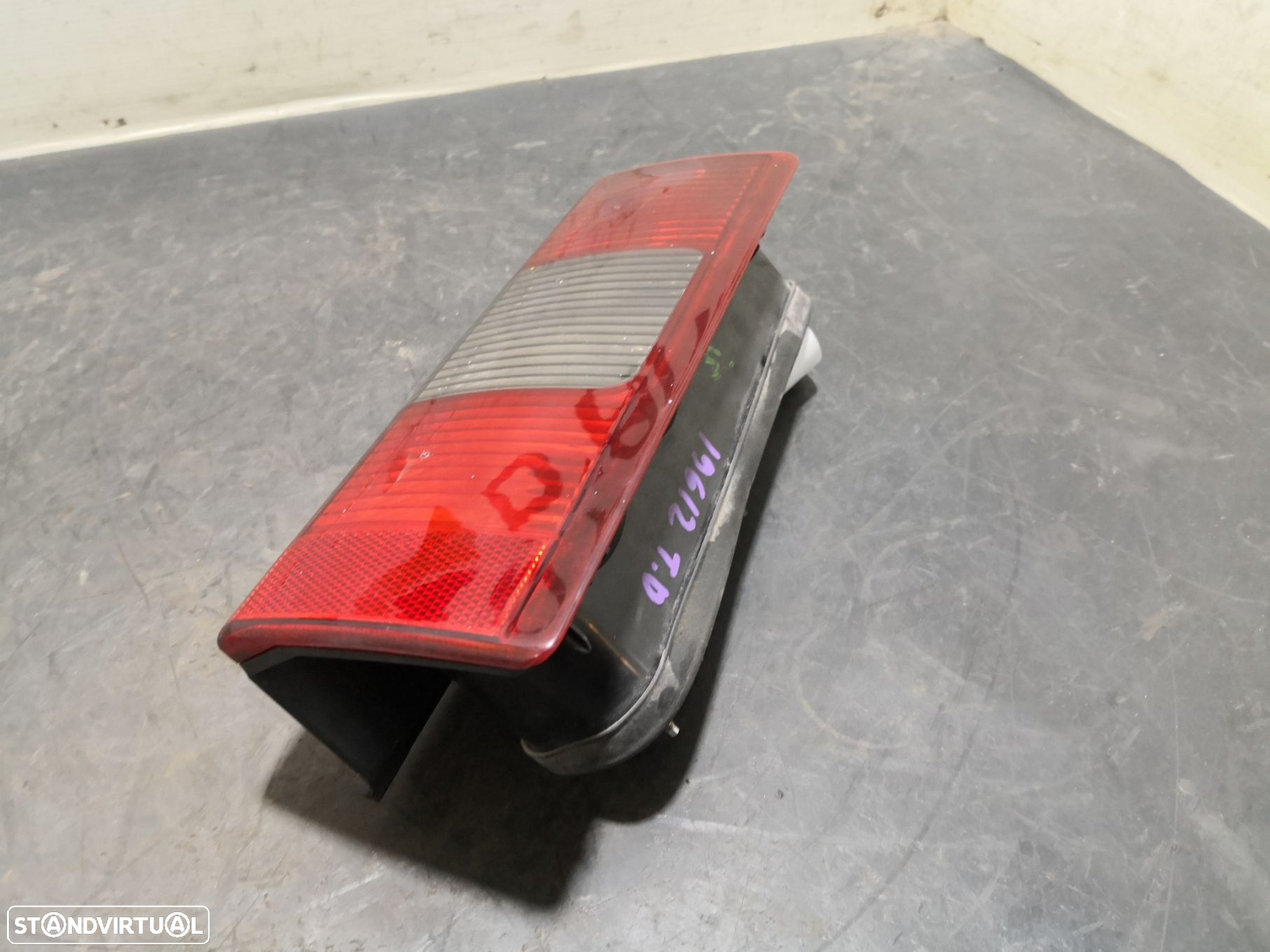 Farolim Stop Dto Opel Combo Caixa/Combi - 2