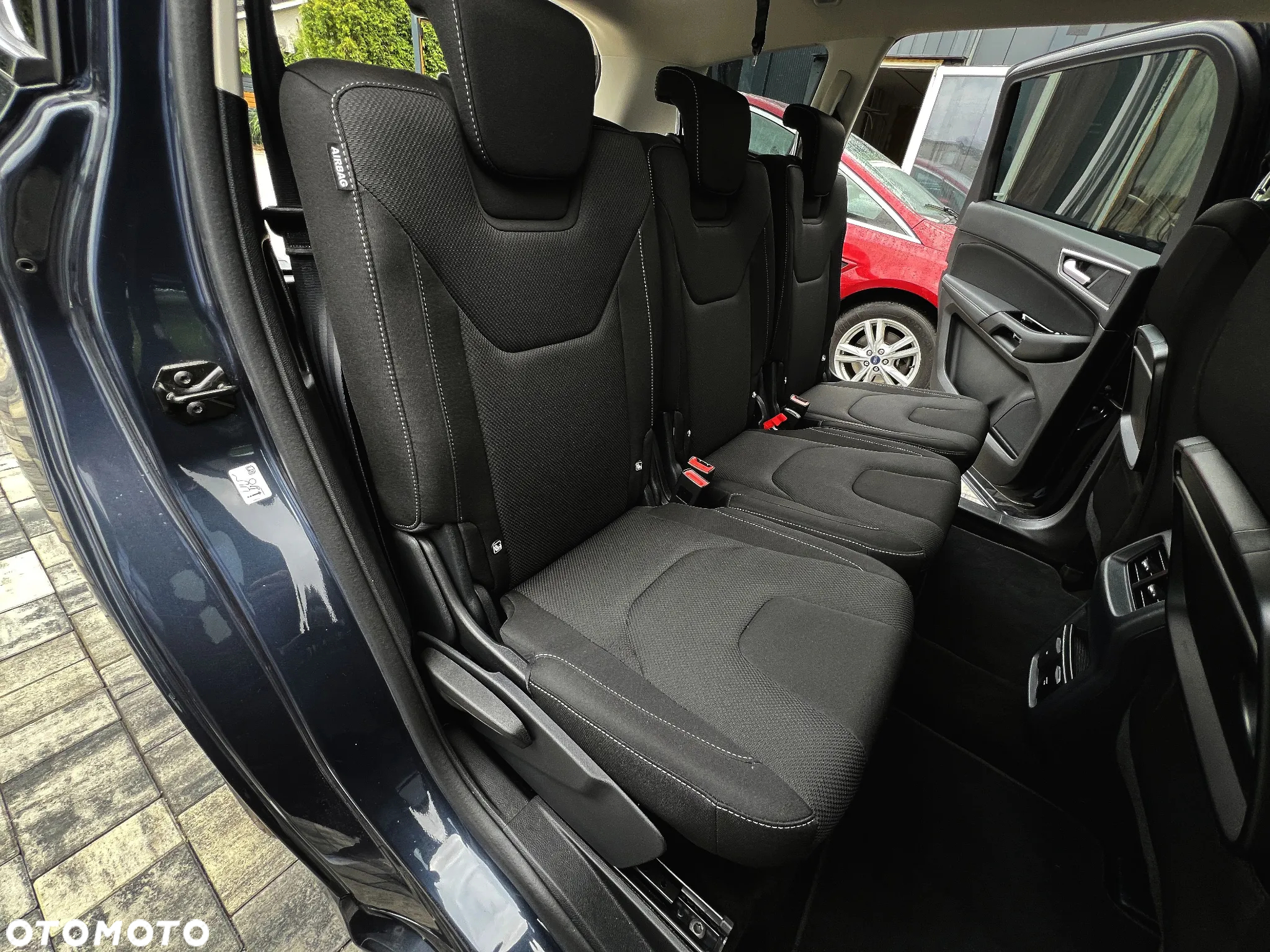 Ford S-Max - 19