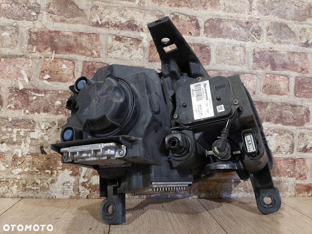 LAMPA PRZÓD LEWA BI-XENON SKRĘTNY JEEP GRAND CHEROKEE WK2 2014 ROK ANGLIK - 4