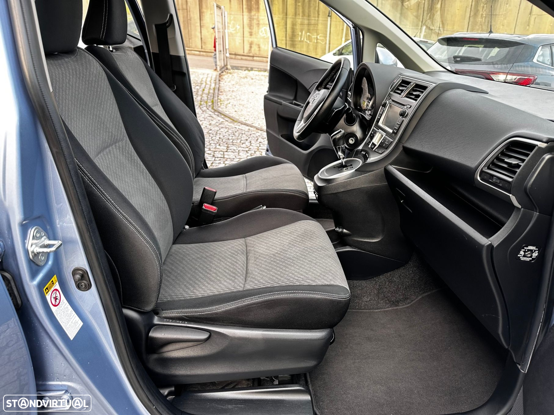 Toyota Verso-S - 16