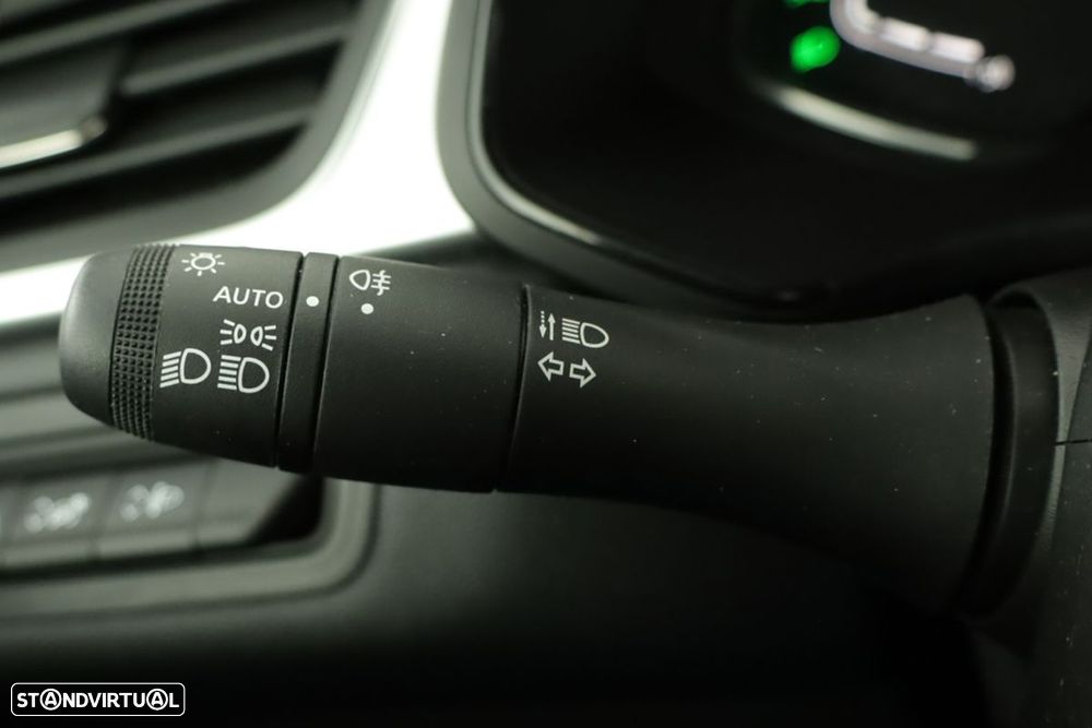 Renault Captur 1.0 TCe Techno Bi-Fuel - 17
