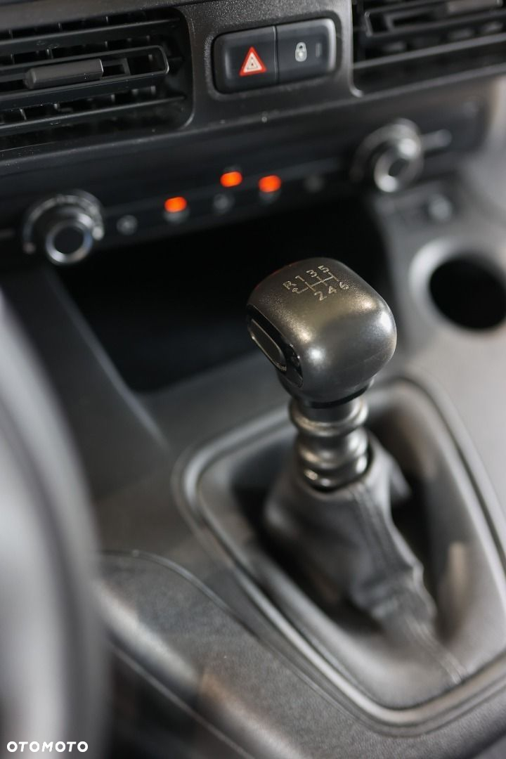 Toyota PROACE CITY - 34