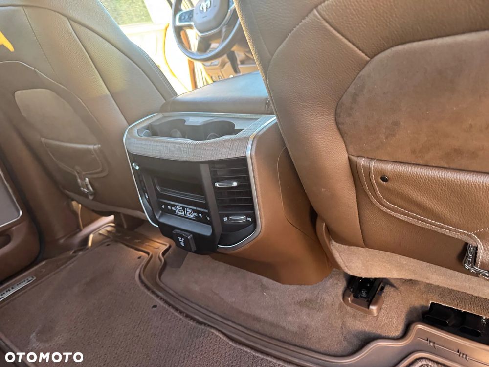 Dodge RAM 1500 5.7 4x4 - 14