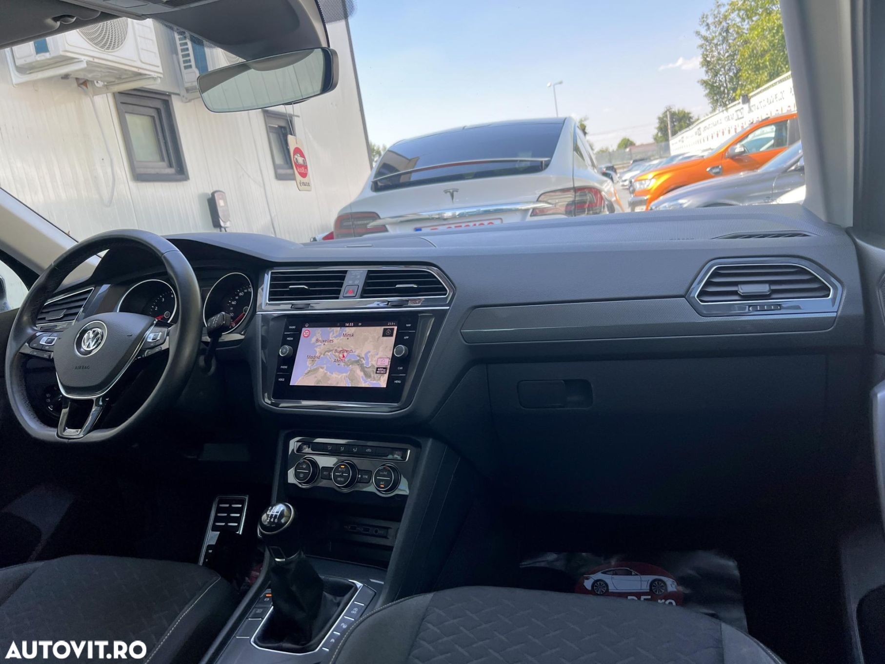 Volkswagen Tiguan - 6