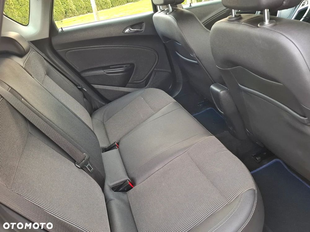 Opel Astra 1.4 T Cosmo - 24