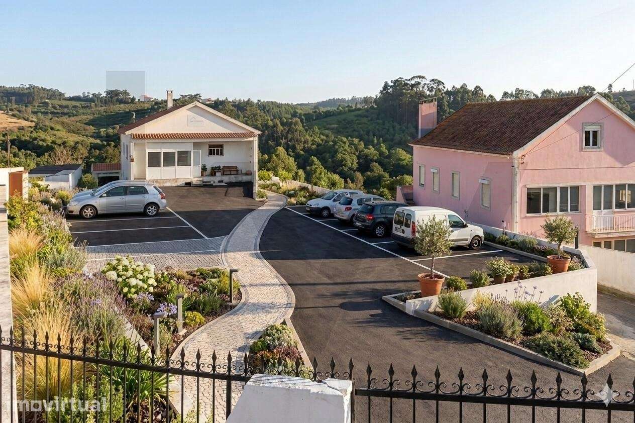 Armazém / Espaço Industrial com 477m2 em Lote de 2.147m2  MAFRA - Grande imagem: 2/28
