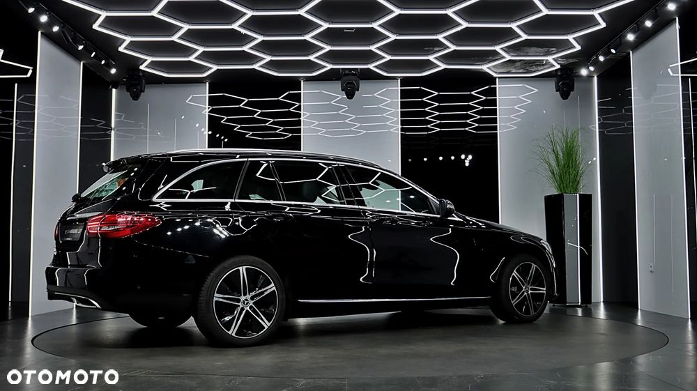 Mercedes-Benz Klasa C 300 d 9G-TRONIC - 9