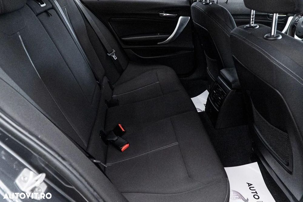BMW Seria 1 120d Sport Line - 9
