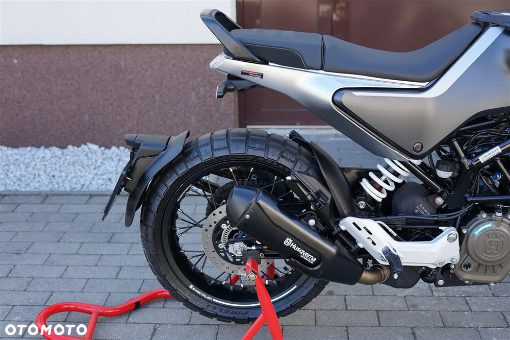 Husqvarna Svartpilen - 4