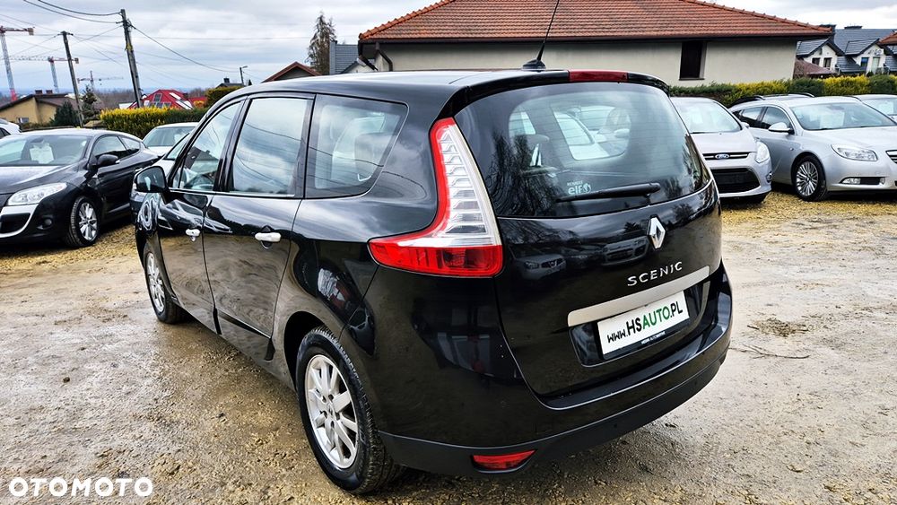 Renault Grand Scenic 2.0 16V 140 CVT Bose Edition - 20