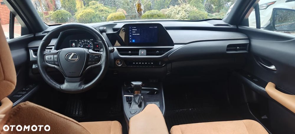 Lexus UX 200 GPF Business 2WD - 8