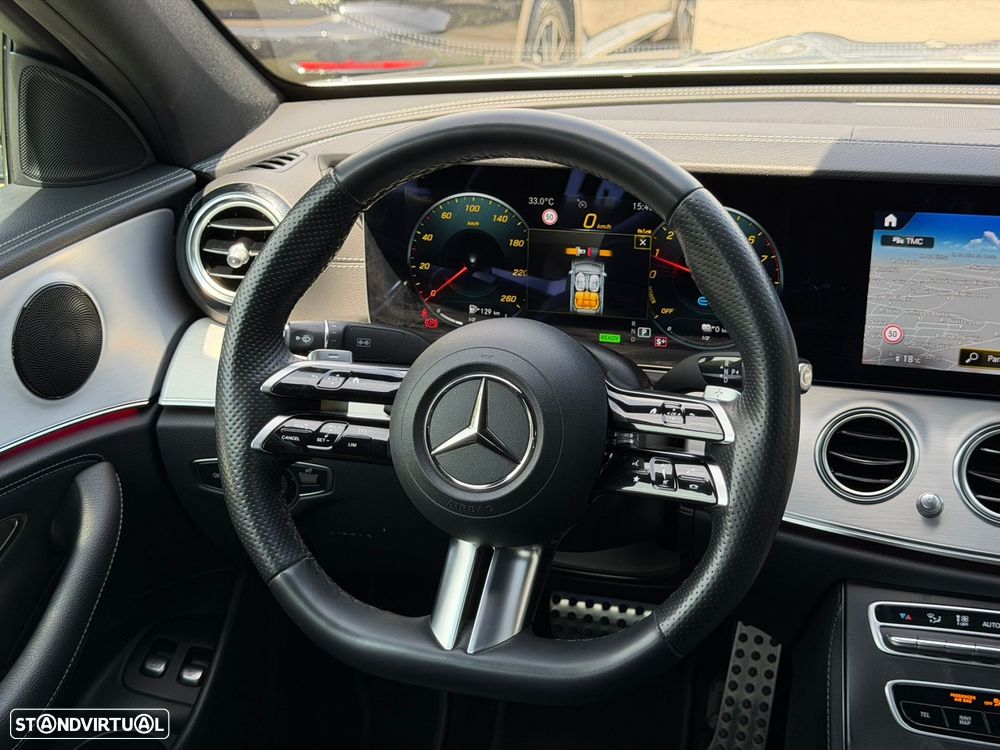 Mercedes-Benz E 300 e AMG Line - 29
