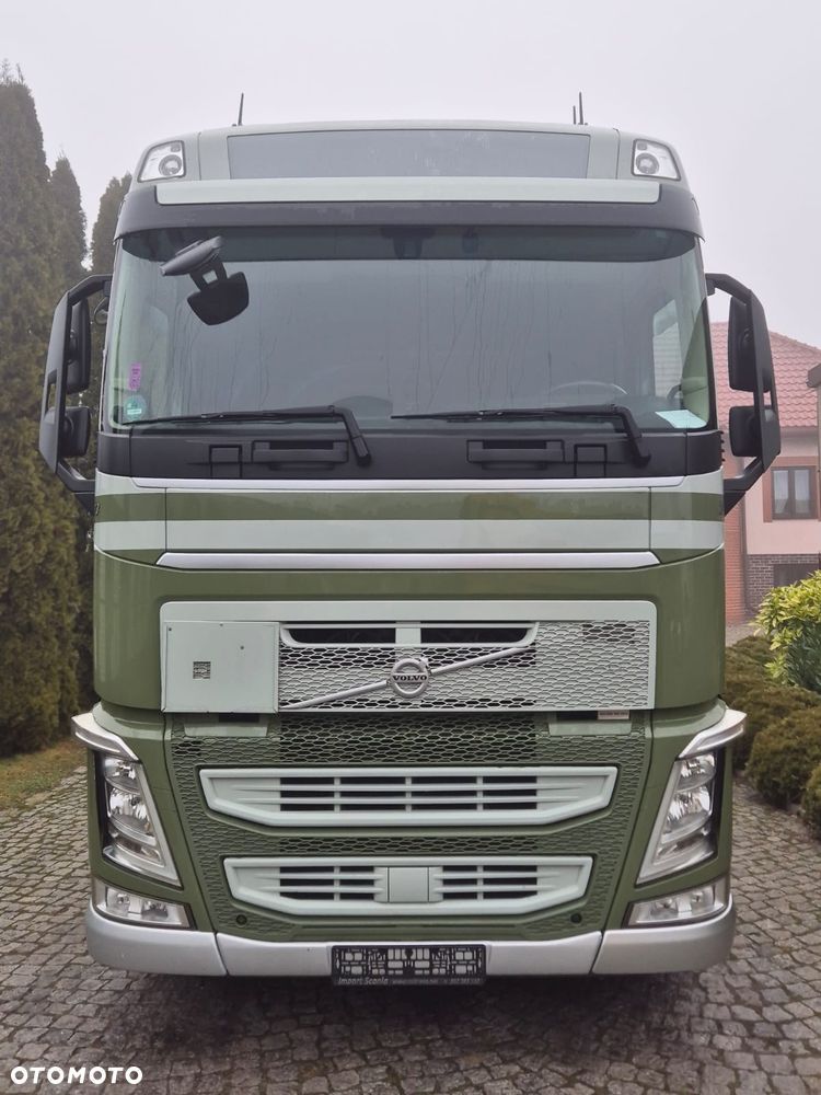 Volvo FH GLOBETROTTER - 2