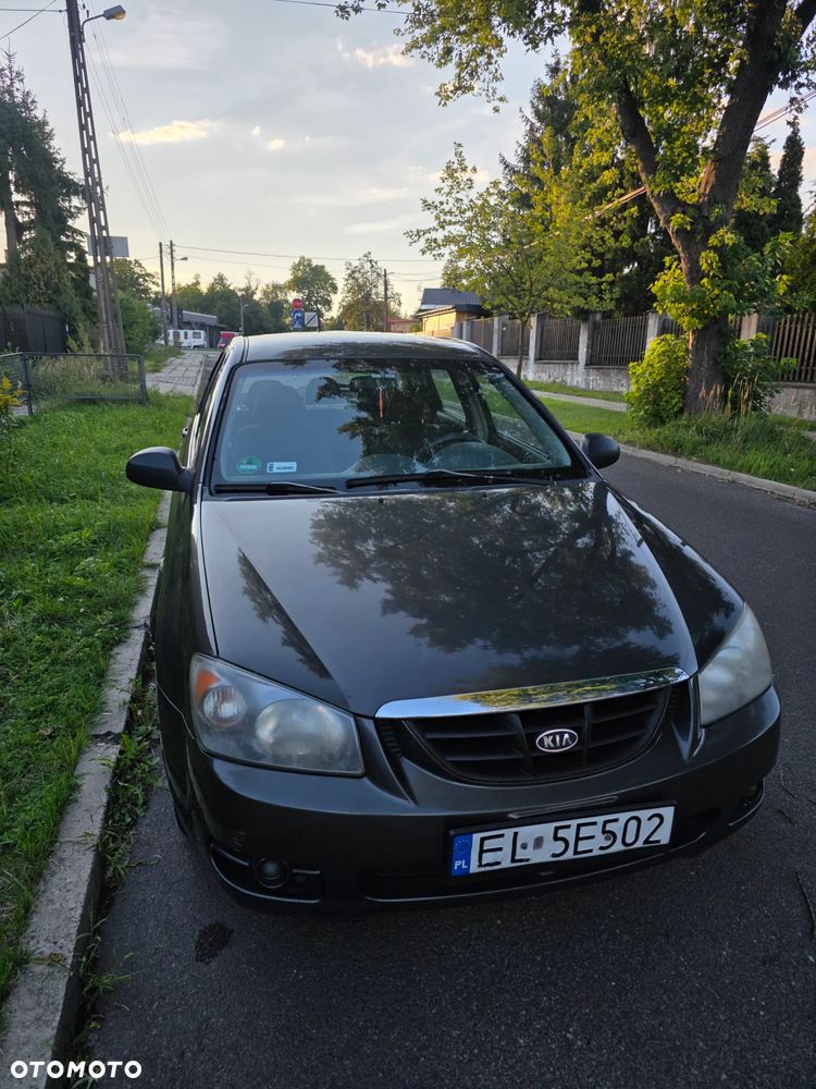 Kia Cerato 2.0 EX - 1