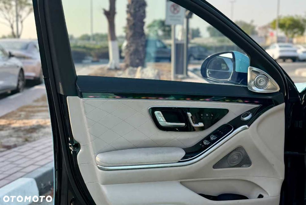Mercedes-Benz Klasa S 500 4Matic L 9G-TRONIC - 12