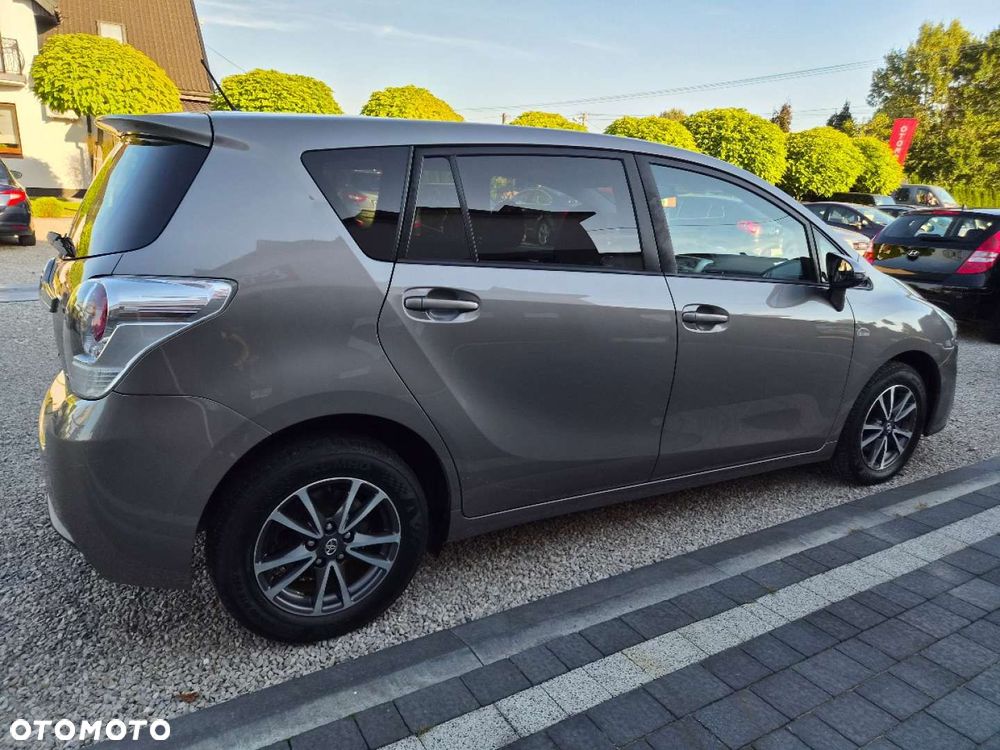 Toyota Verso - 10