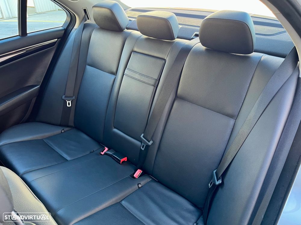 Mercedes-Benz C 180 CDi Avantgarde BlueEfficiency - 36