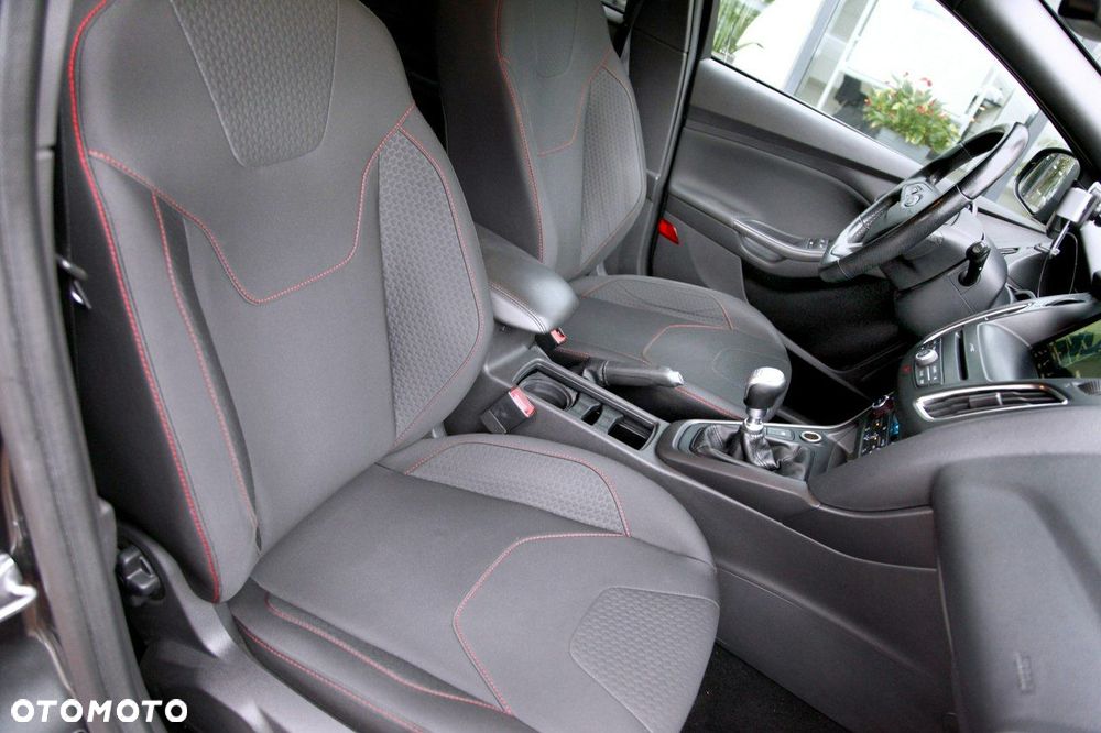 Ford Focus 1.0 EcoBoost ST-Line Style - 16