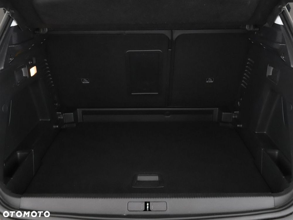 Peugeot 3008 1.5 BlueHDi Allure S&S - 21