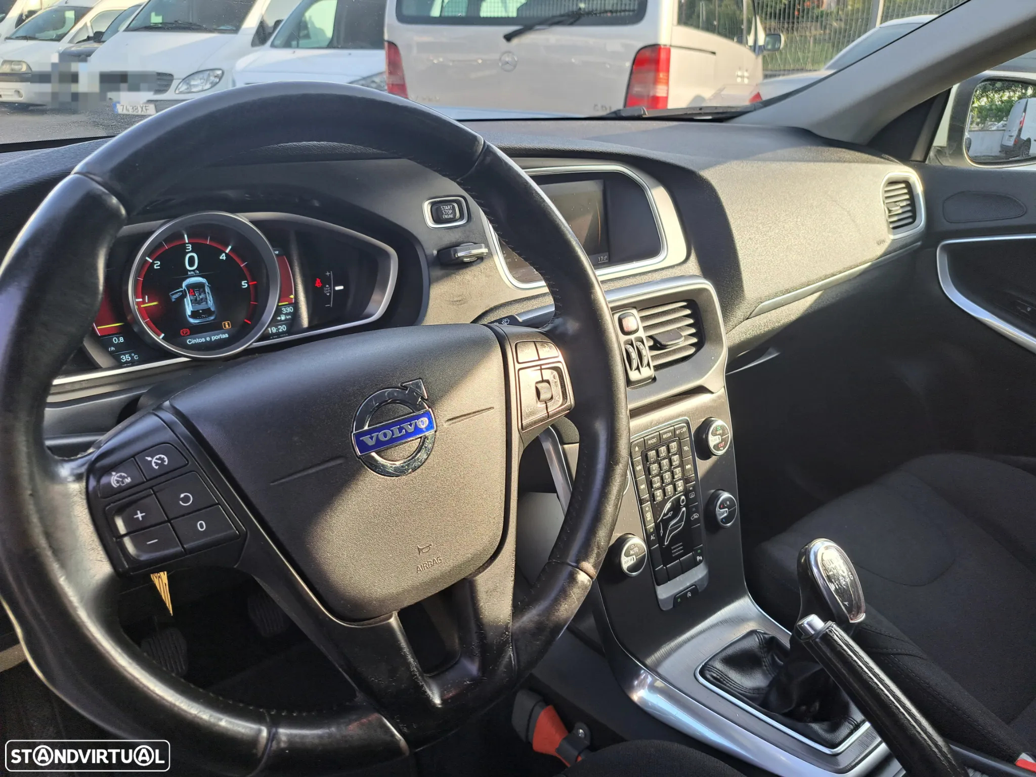 Volvo V40 1.6 D2 Momentum - 13