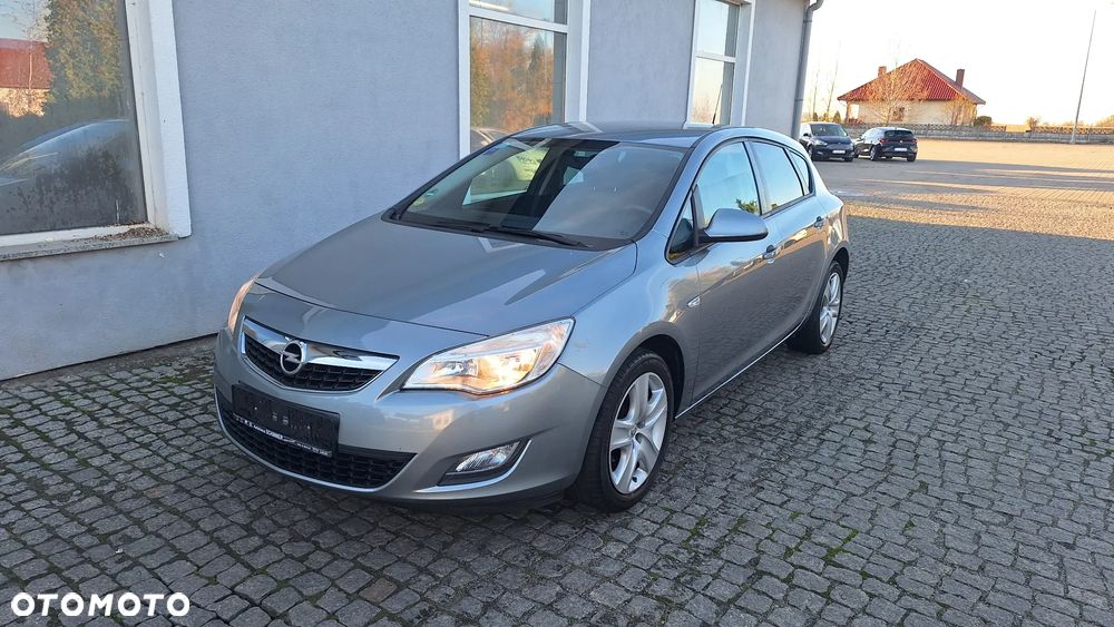 Opel Astra 1.4 Selection - 1