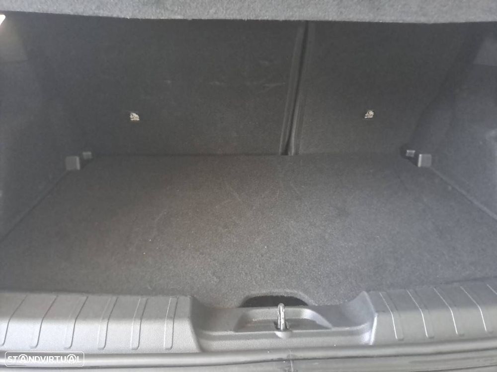 Jeep Avenger 1.2 GSE T3 Altitude - 6