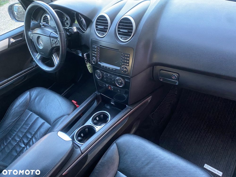 Mercedes-Benz ML 350 BlueTec 4-Matic - 28
