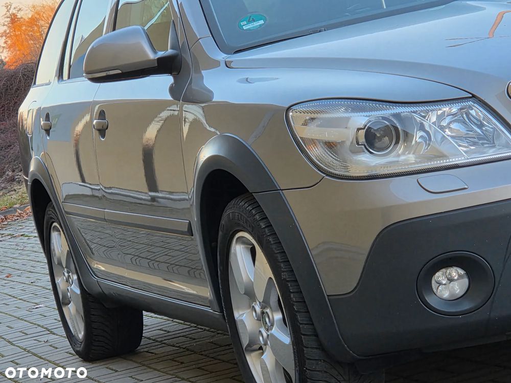Skoda Octavia 2.0 TDI DPF 4x4 Scout - 10