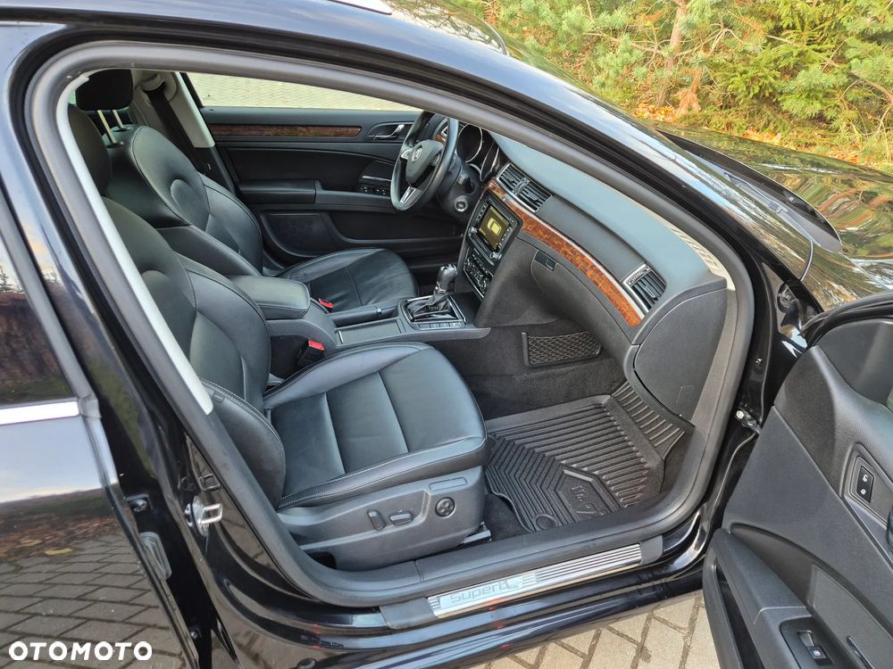 Skoda Superb Combi 2.0 TDI DSG Exclusive - 5