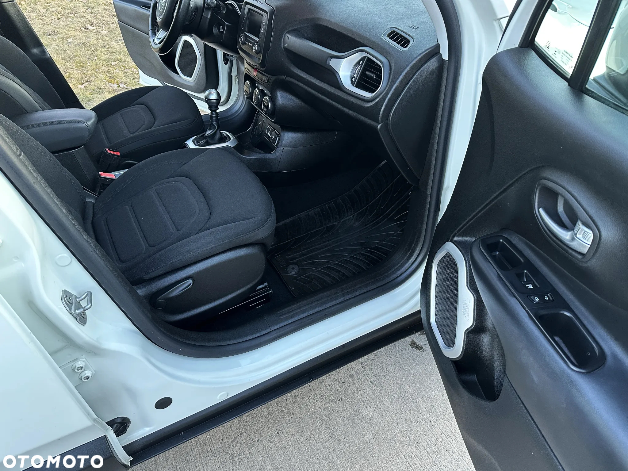 Jeep Renegade 1.4 MultiAir Limited FWD S&S - 22