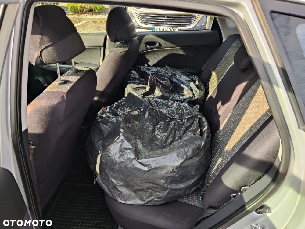 Hyundai i30 1.4 Premium - 13