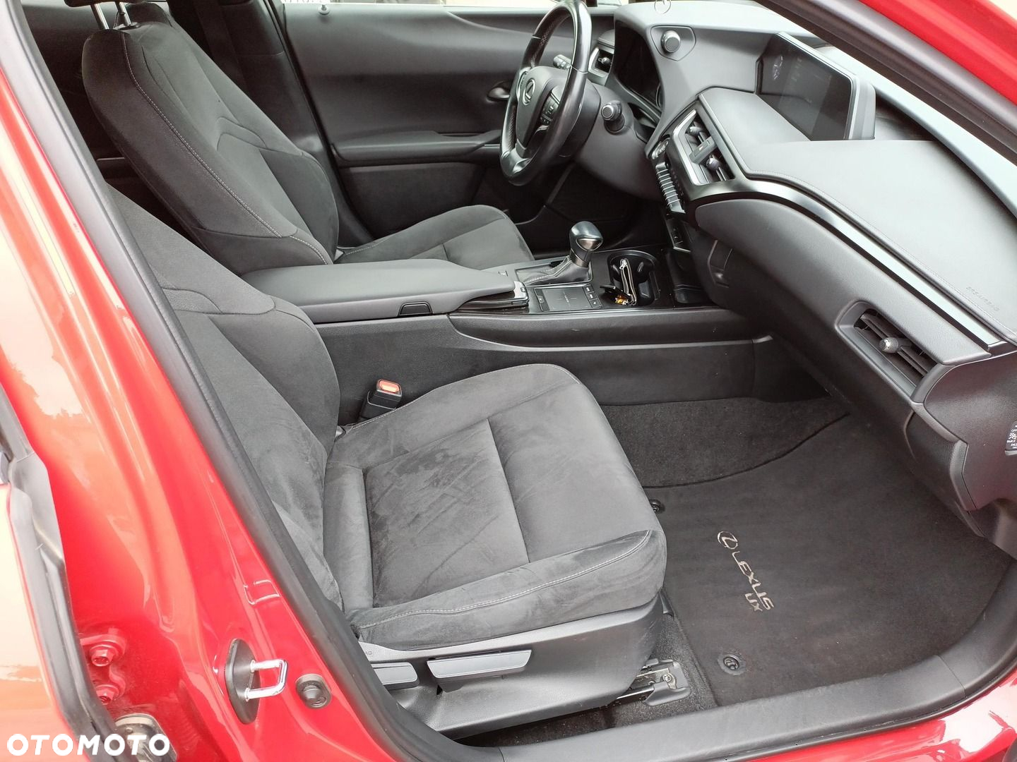 Lexus UX 200 GPF Business Edition 2WD - 14