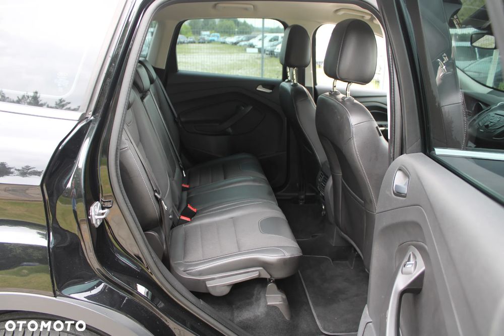 Ford Kuga - 31
