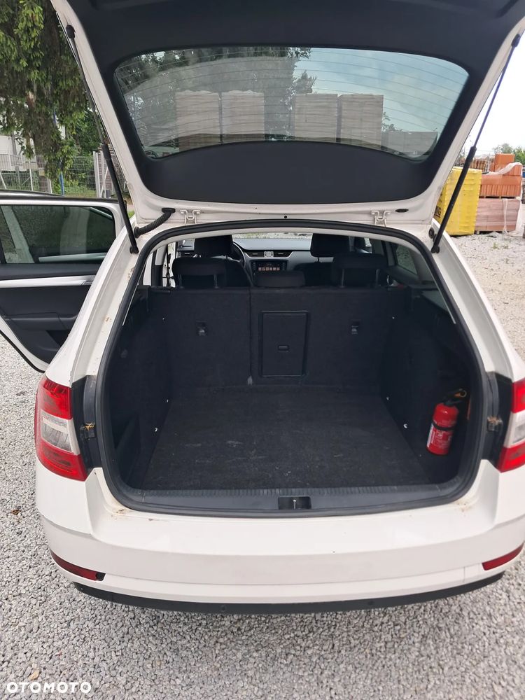 Skoda Octavia 1.4 TSI Ambition - 16